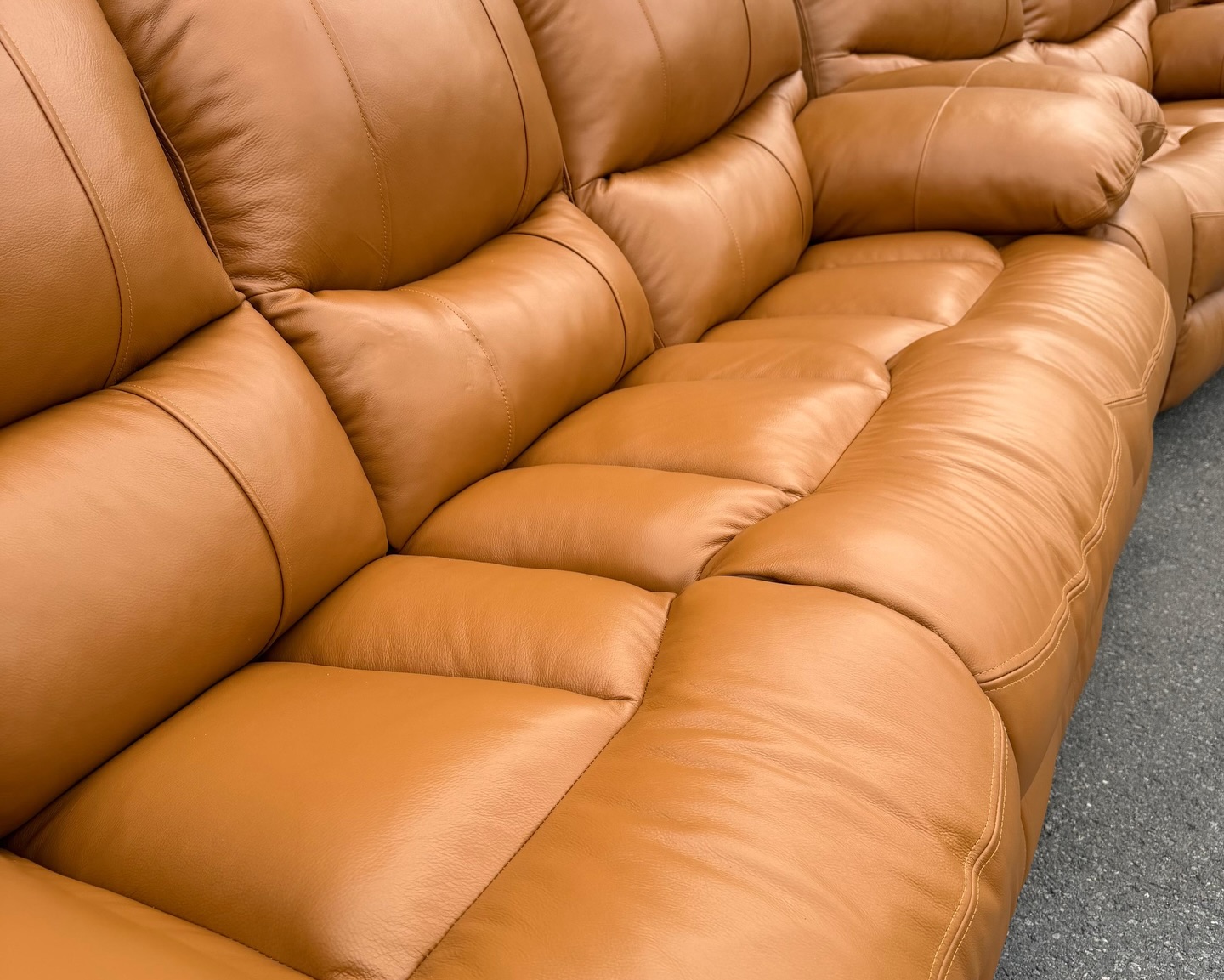 Tan genuine leather 3-2-1 recliner set after restoration by Wan-Puck Upholstery